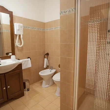 Siciliaetnamare Panzió 3*