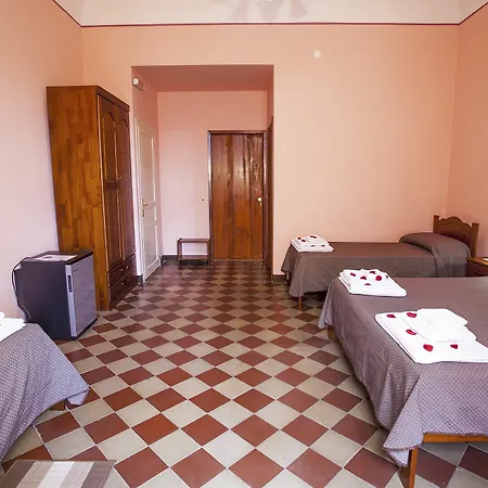 Siciliaetnamare Panzió