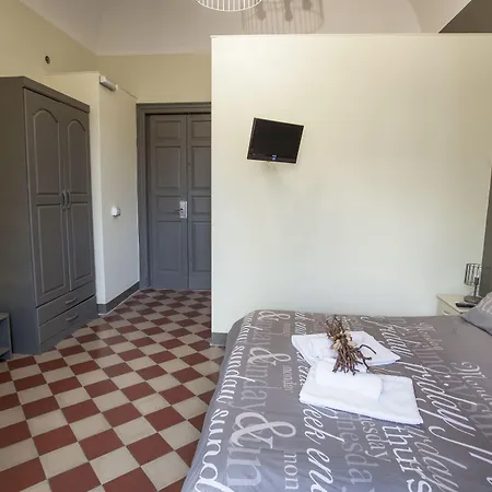 Couette-café Siciliaetnamare 3*