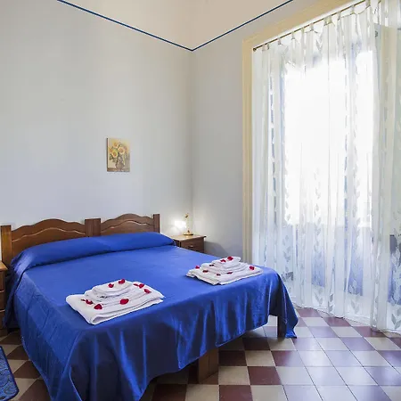 Couette-café Siciliaetnamare Riposto